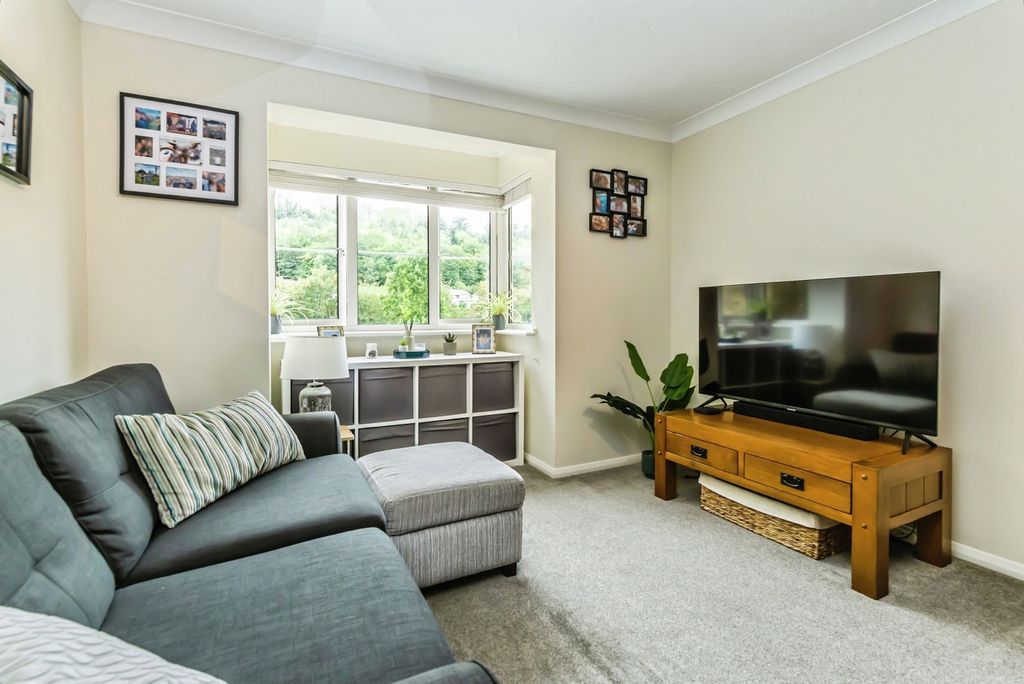 Property photo 2 of 16 Pbox-Img.Jpg