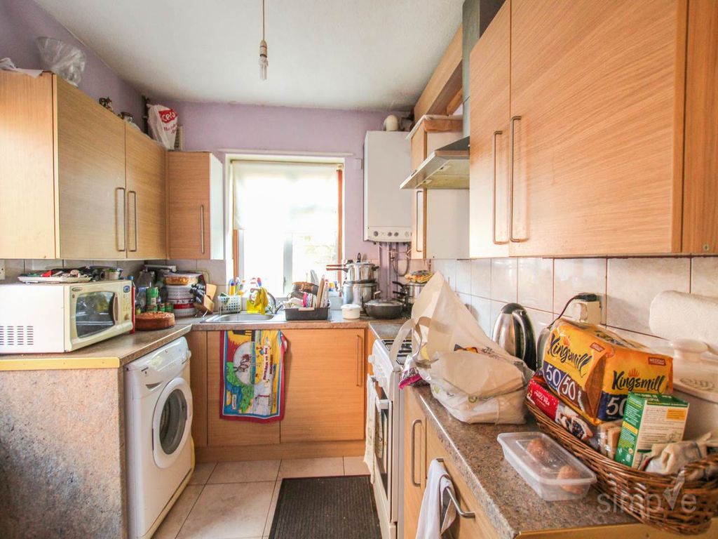 Property photo 2 of 10 1