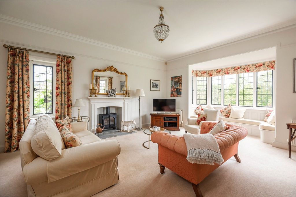 Property photo 2 of 26 Drawing Room