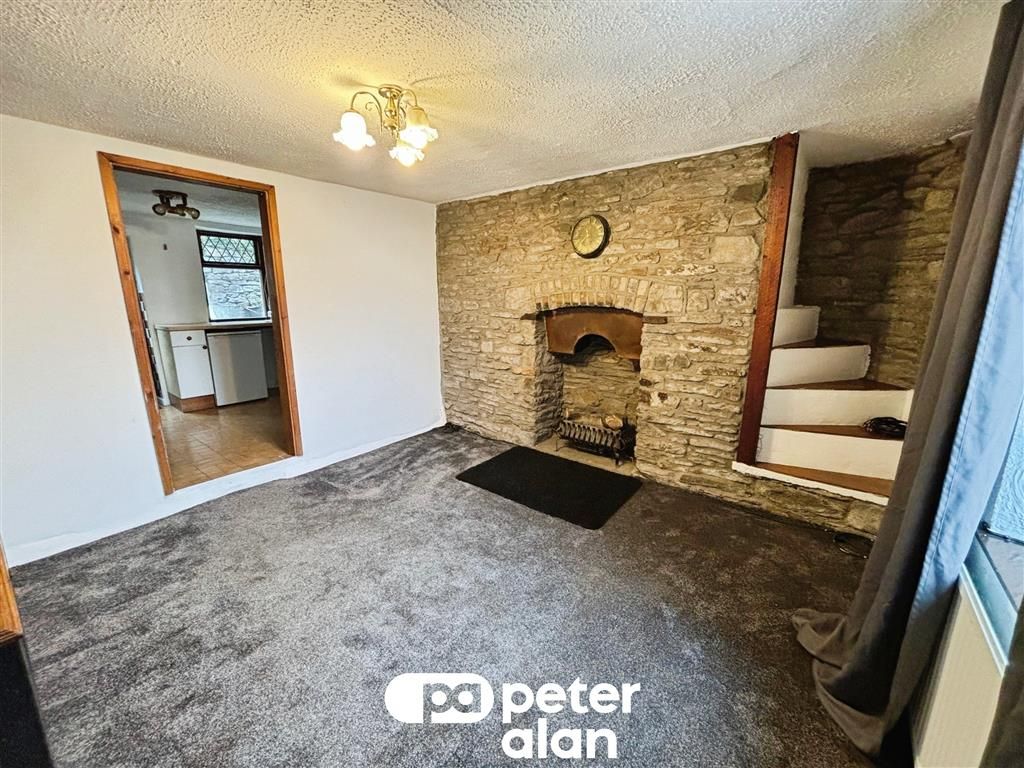 Property photo 2 of 12 Image