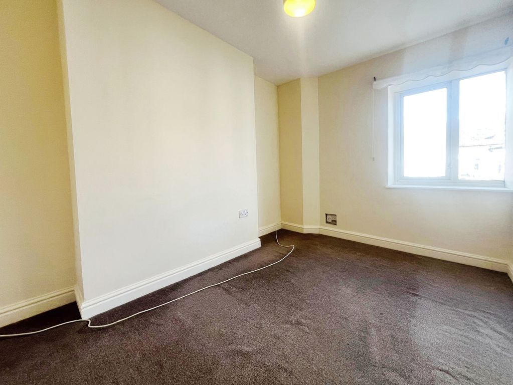 Property photo 3 of 6 Front