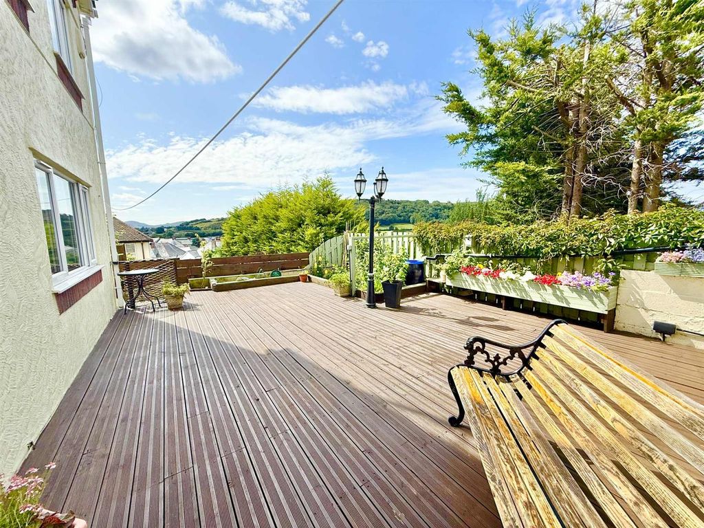 Property photo 3 of 19 Ffb9c26A-612d-4724-B9B7-45F5529408Aa.Jpg