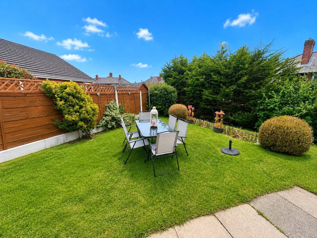 Property photo 3 of 13 Picture No. 04