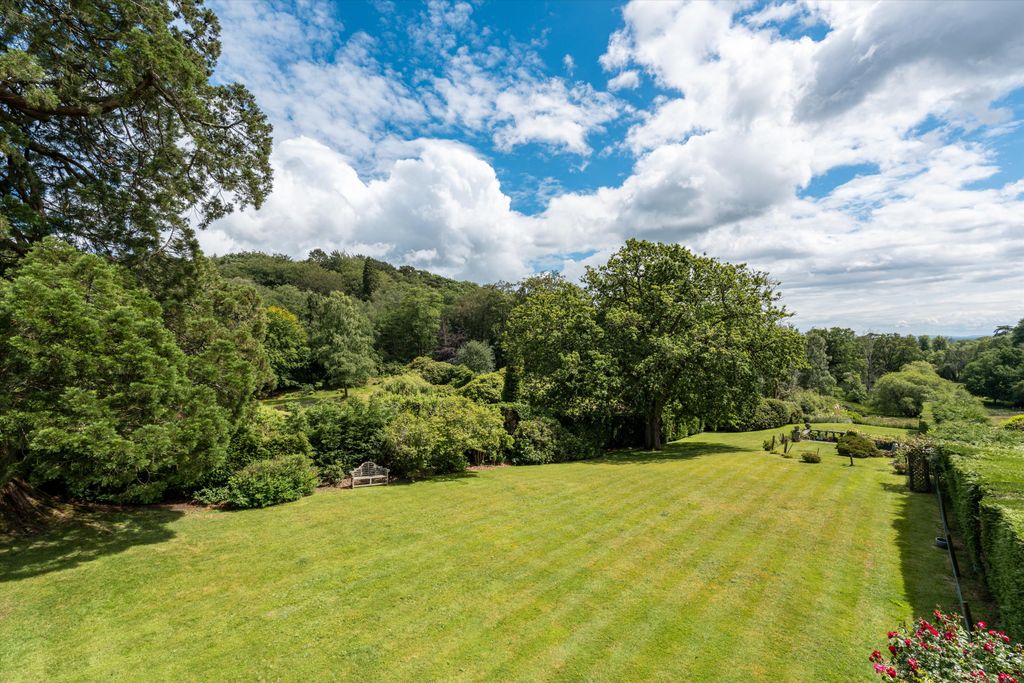Property photo 2 of 31 Image