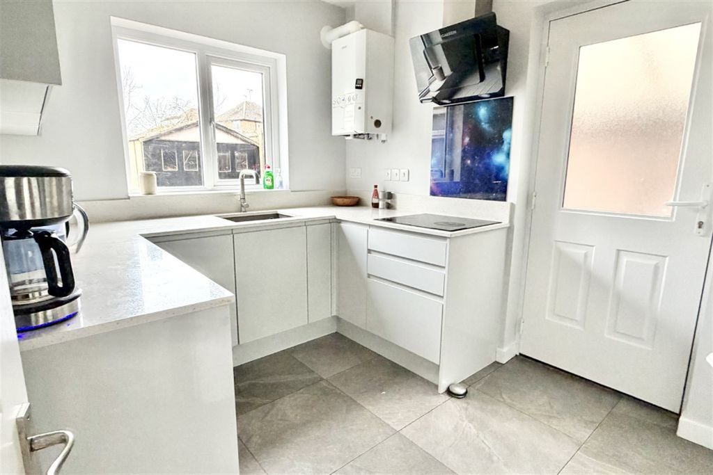 Property photo 2 of 26 (Main)