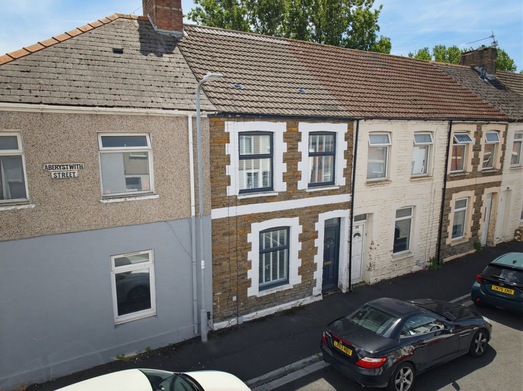 Property photo 2 of 24