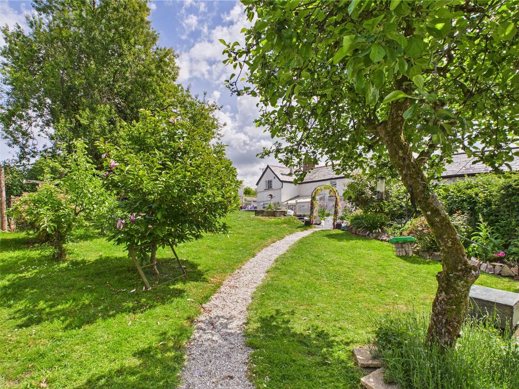 Property photo 3 of 18 Picture No. 11