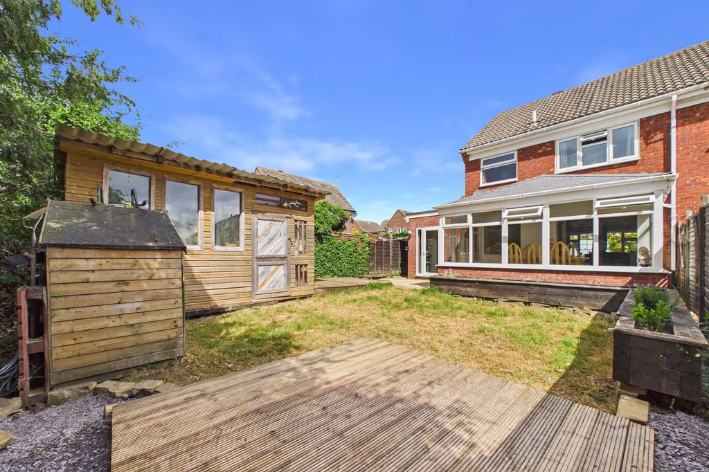 Property photo 2 of 23