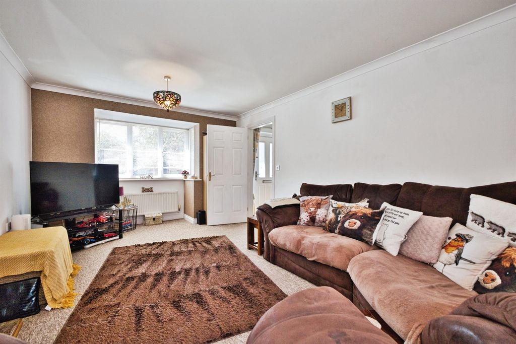 Property photo 3 of 17