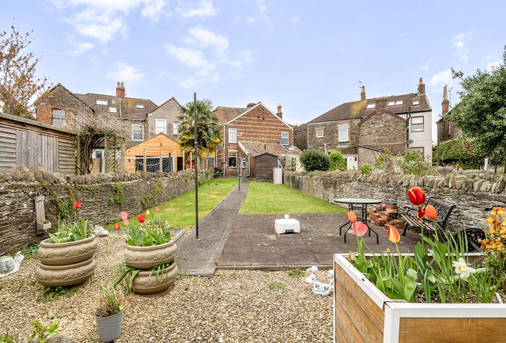 Property photo 2 of 22 1438565-5-69cd539...