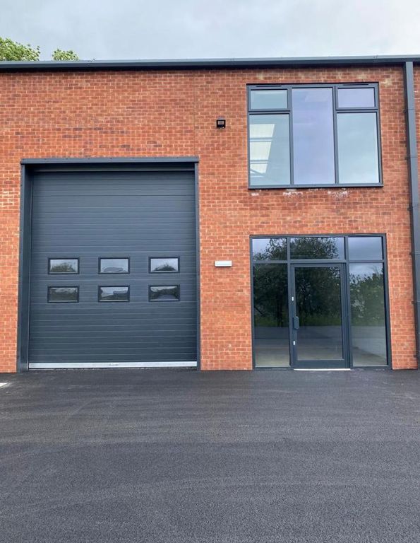 Property photo 2 of 8 Photo 4