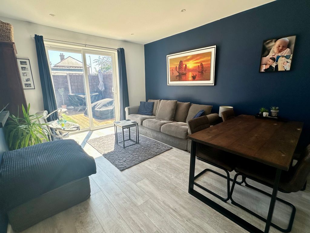 Property photo 2 of 11 Img_7351