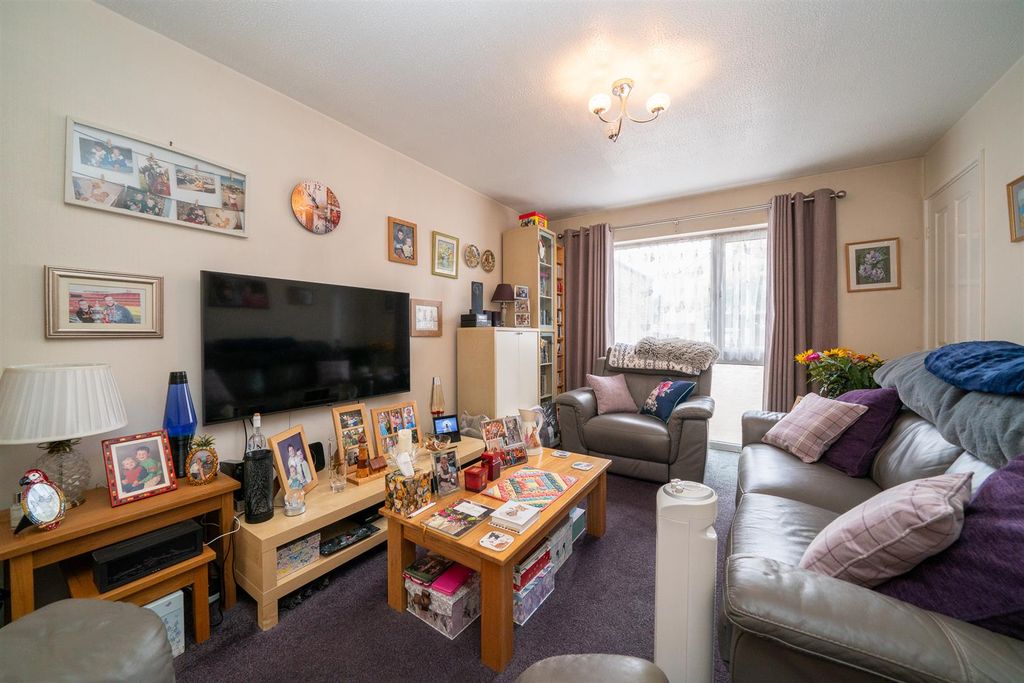 Property photo 3 of 15 63-Northend-1003.Jpg
