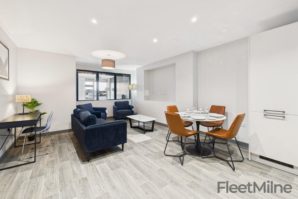 Property photo 1 of 22 Living/Dining Room