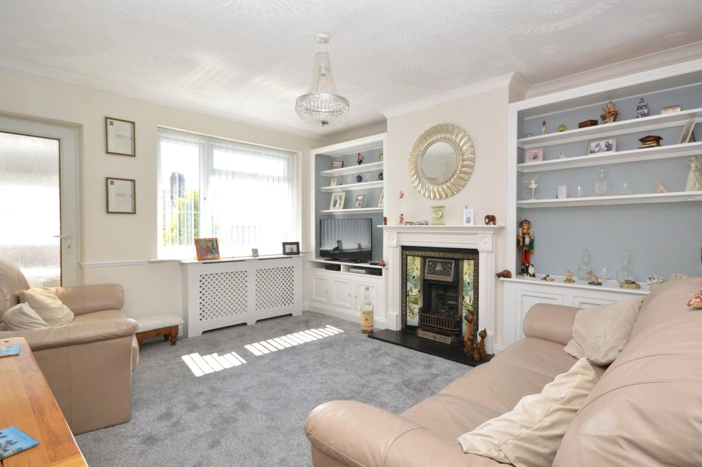 Property photo 3 of 13 3 - Picture No. 14