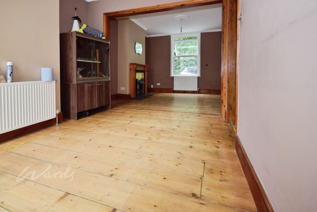 Property photo 3 of 11 Herman Lounge