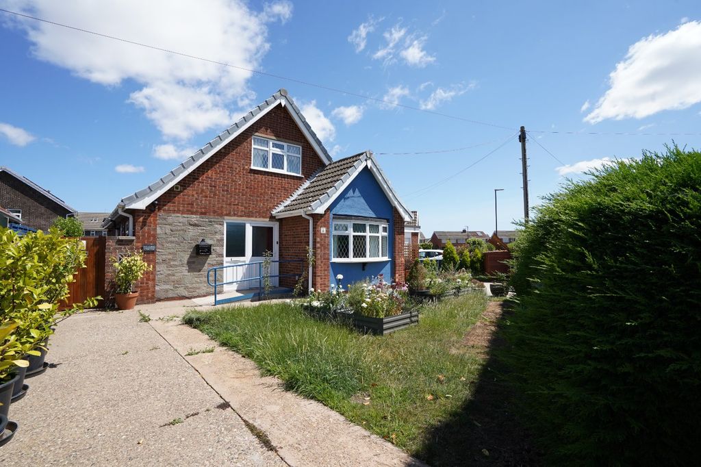 Property photo 1 of 38 Picture No. 20