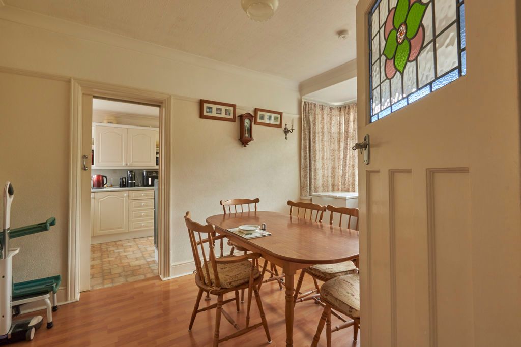 Property photo 3 of 11 Dining Room