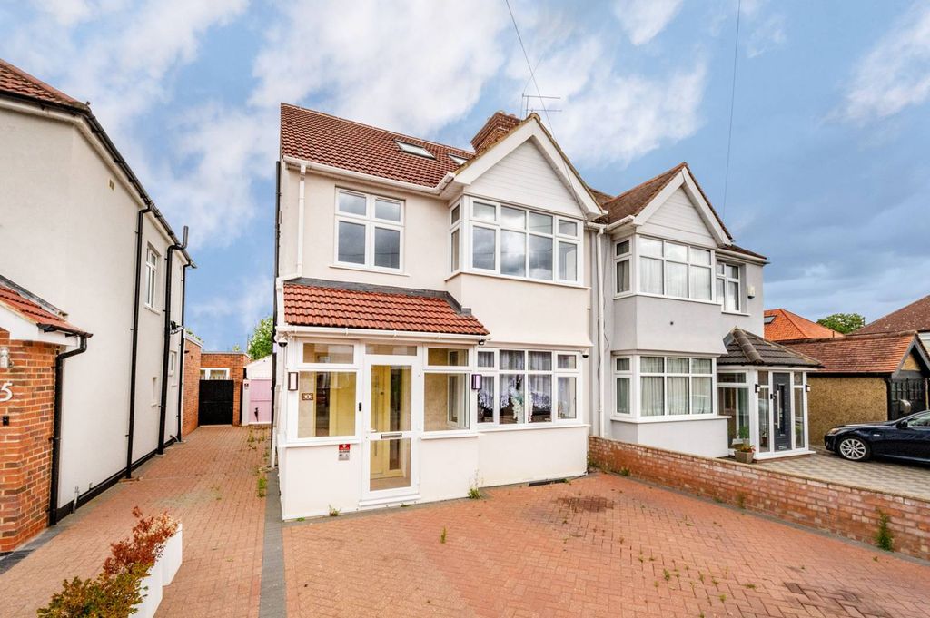 Property photo 2 of 15