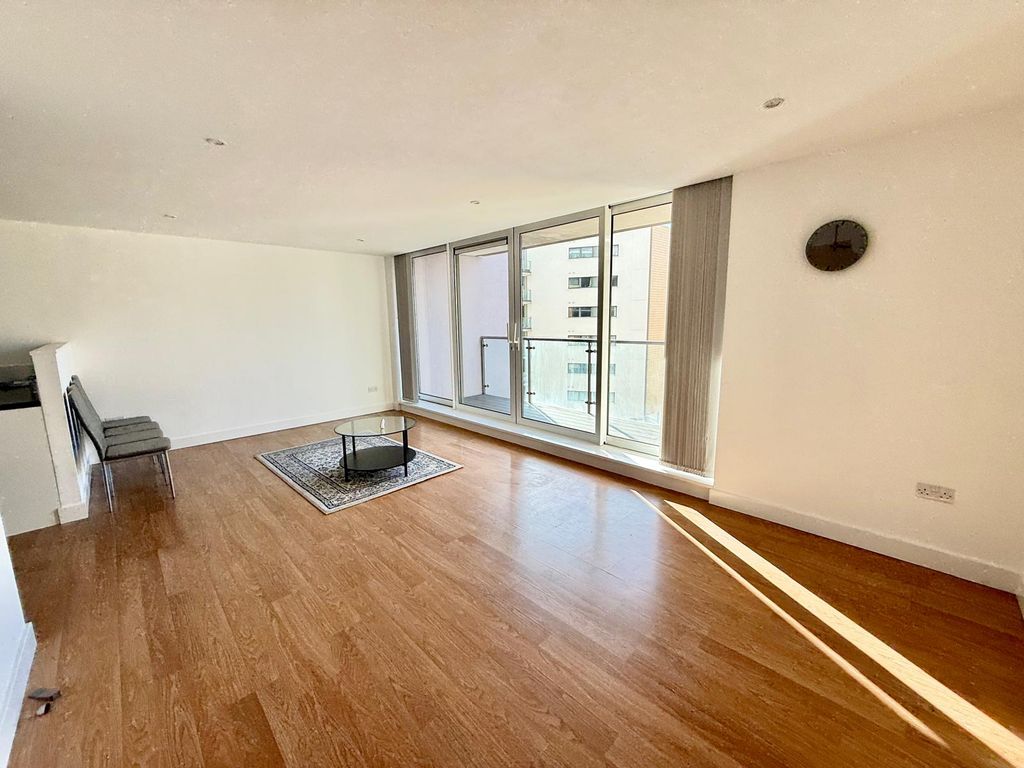 Property photo 2 of 16 Gallery