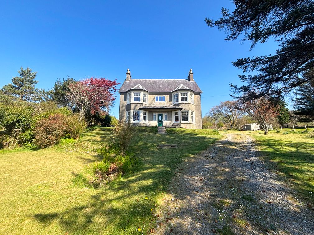 Property photo 1 of 44