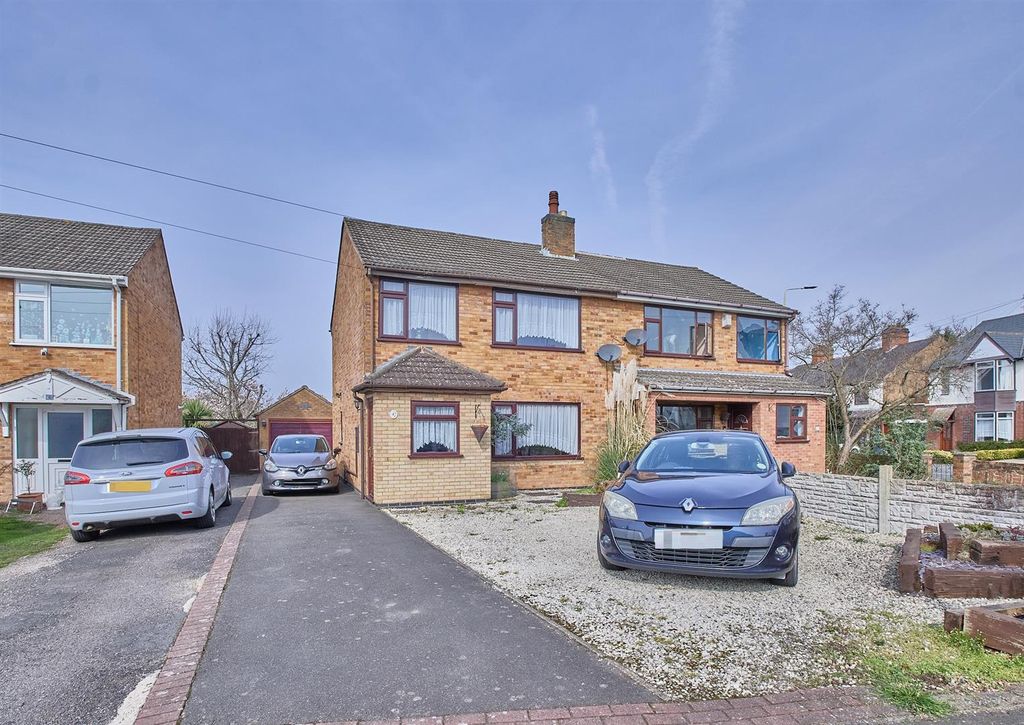 Property photo 1 of 15 Front