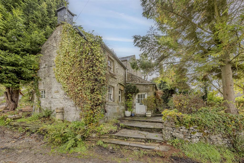 Property photo 1 of 45 Front