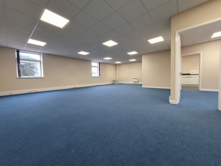 Property photo 2 of 7