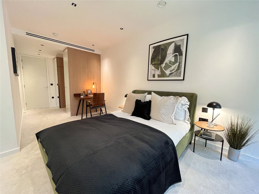 Property photo 2 of 21 Picture No. 08