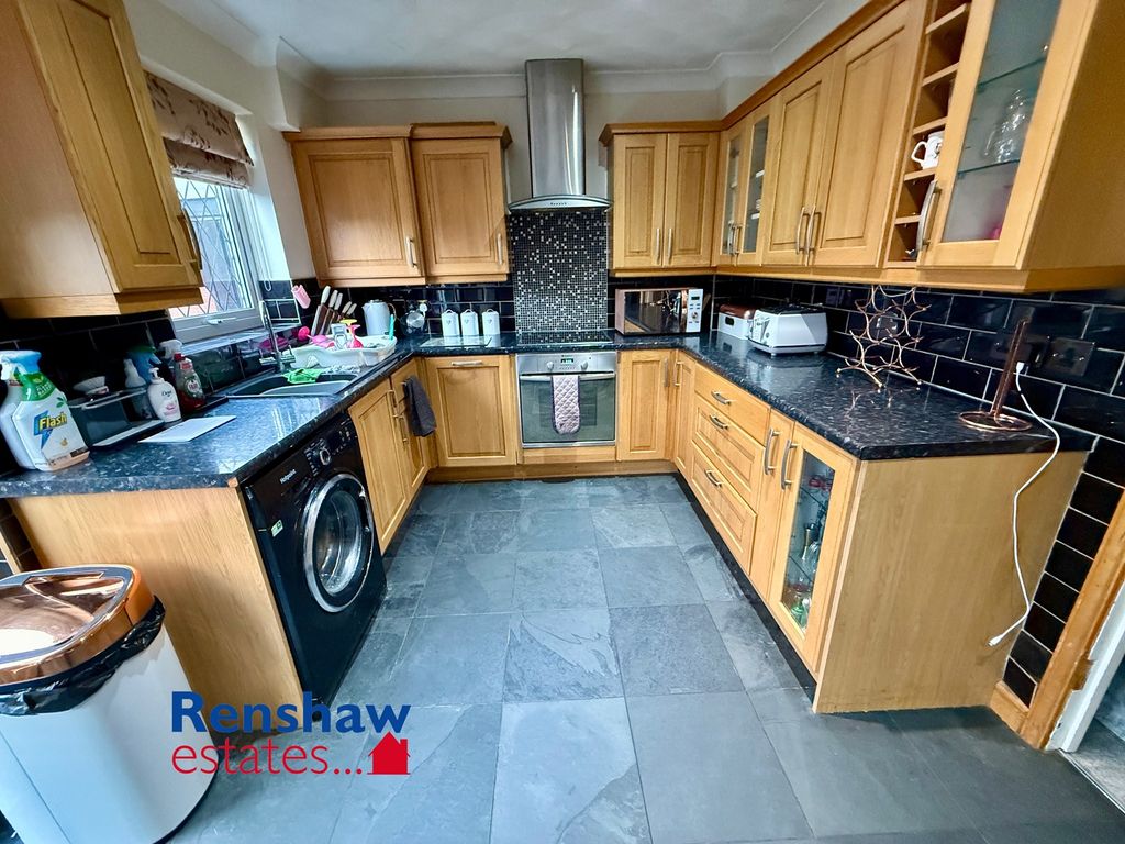 Property photo 2 of 11 K