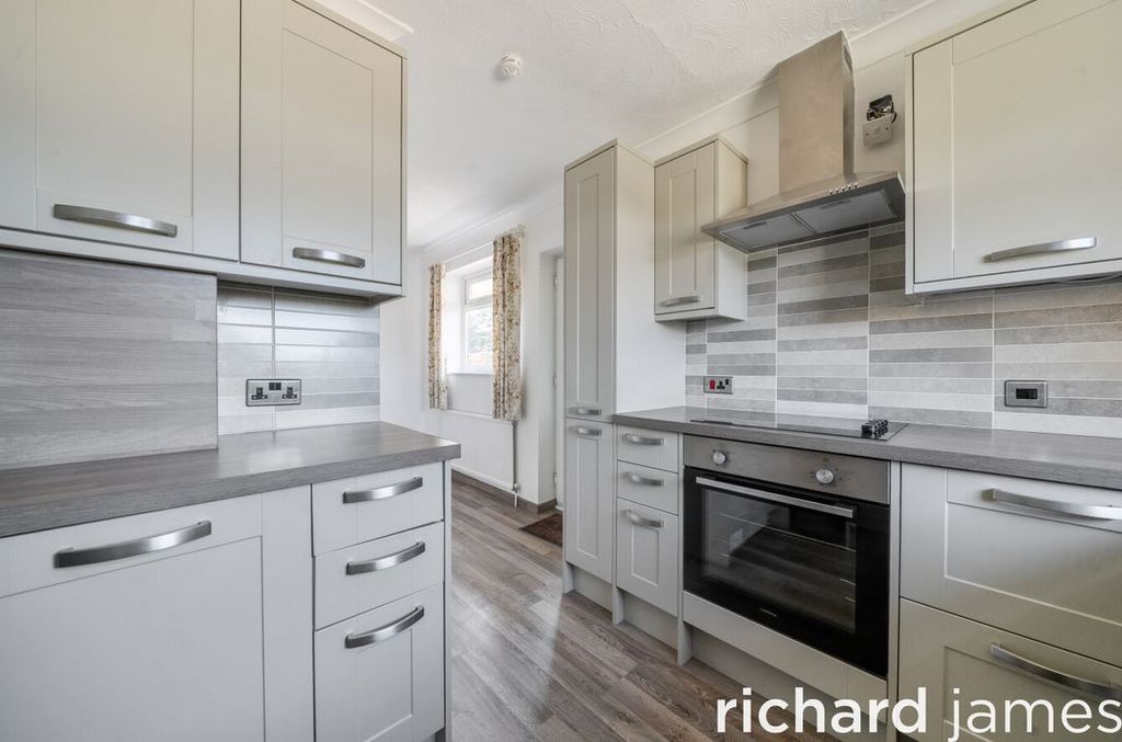 Property photo 3 of 11 4491E891F8d7469Cb2Ad7F59A023501c