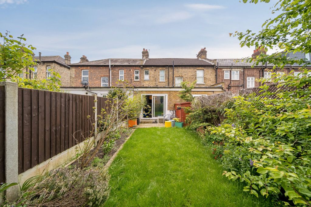 Property photo 3 of 18 Garden