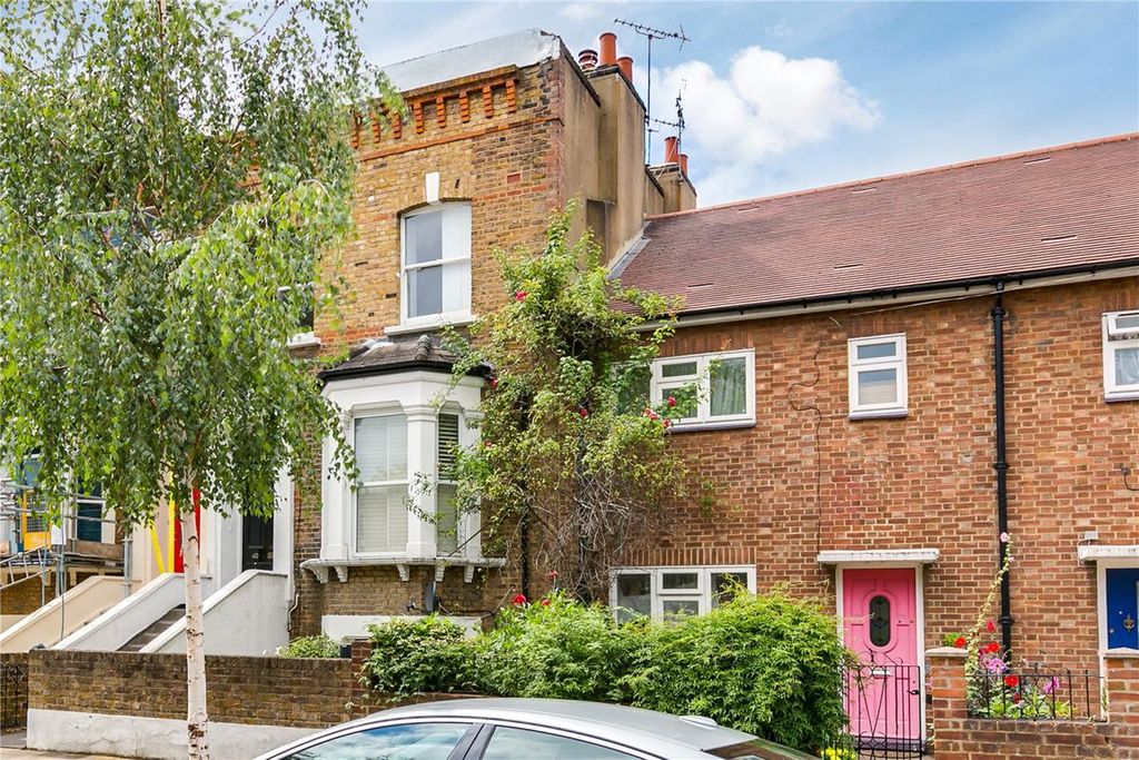 Property photo 1 of 6