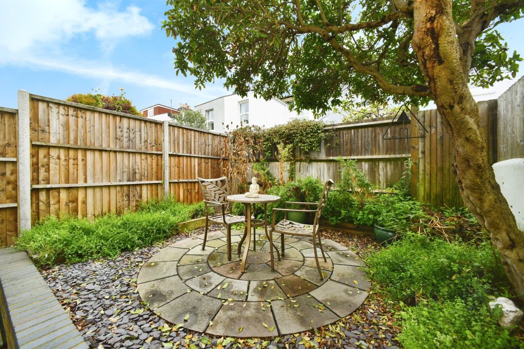 Property photo 2 of 16