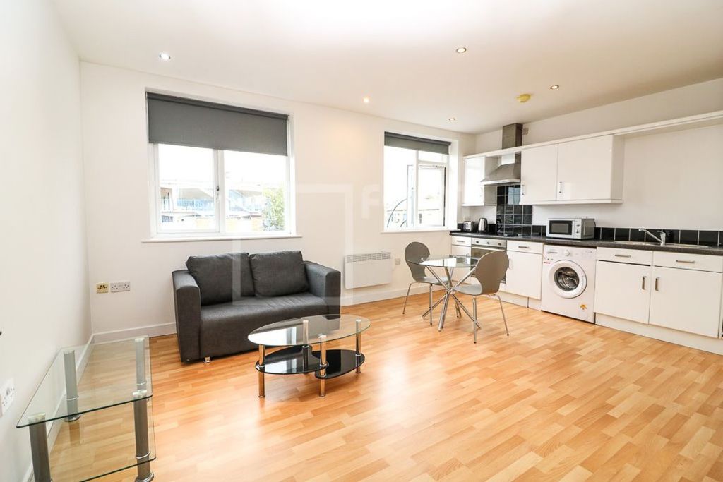Property photo 1 of 17