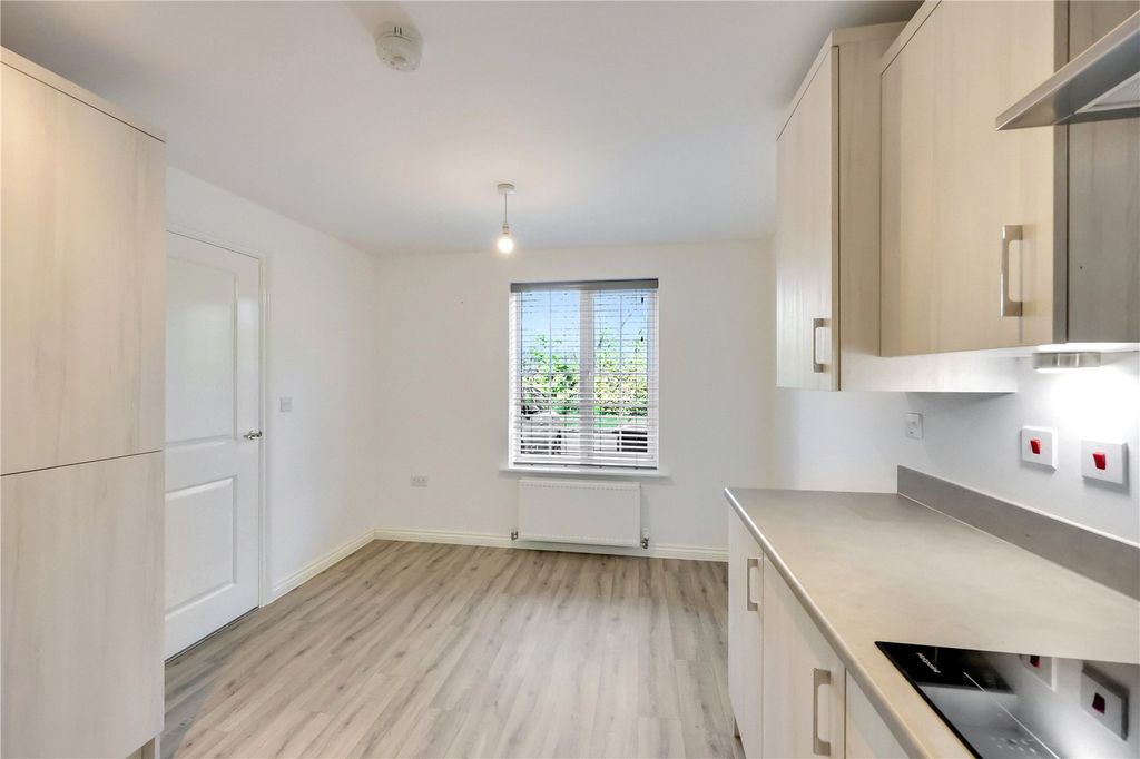 Property photo 3 of 16 Picture No. 01