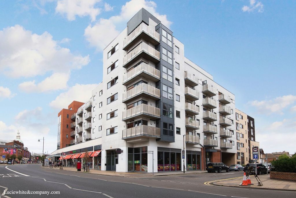 Property photo 2 of 7