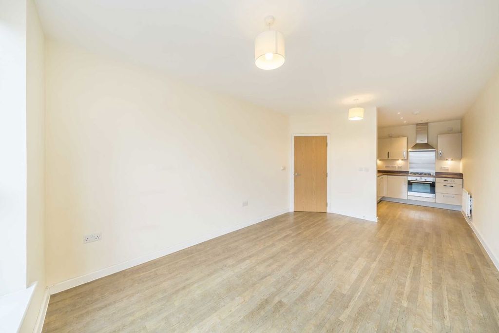 Property photo 3 of 7