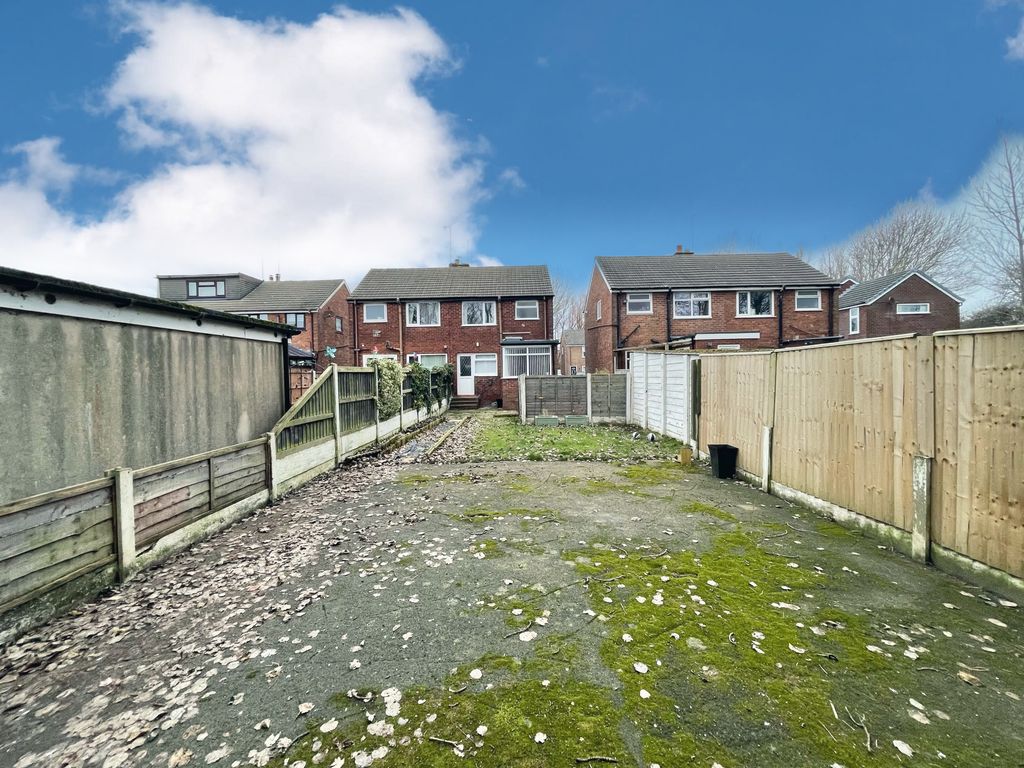 Property photo 2 of 16