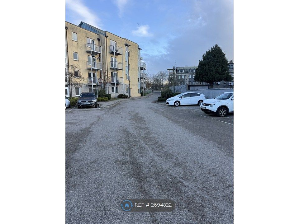 Property photo 2 of 12