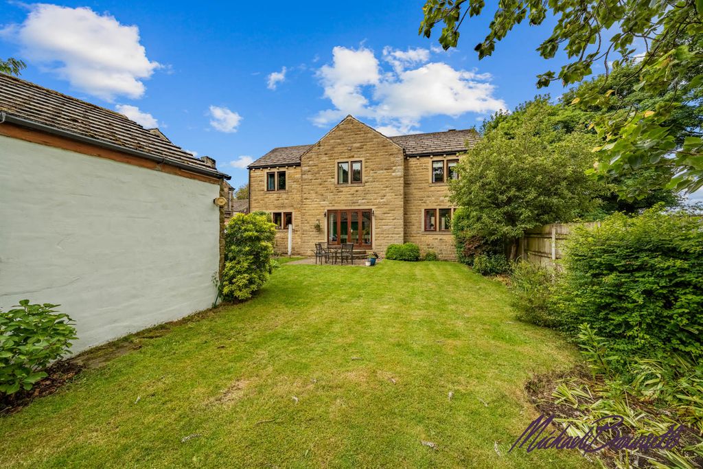 Property photo 1 of 36