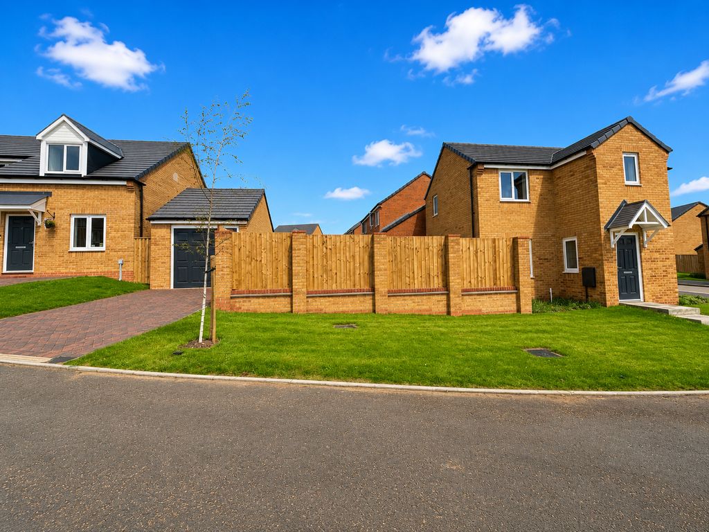 Property photo 2 of 14 6E55E28B-7A45-4A17-92A5-2537322Ea2C6