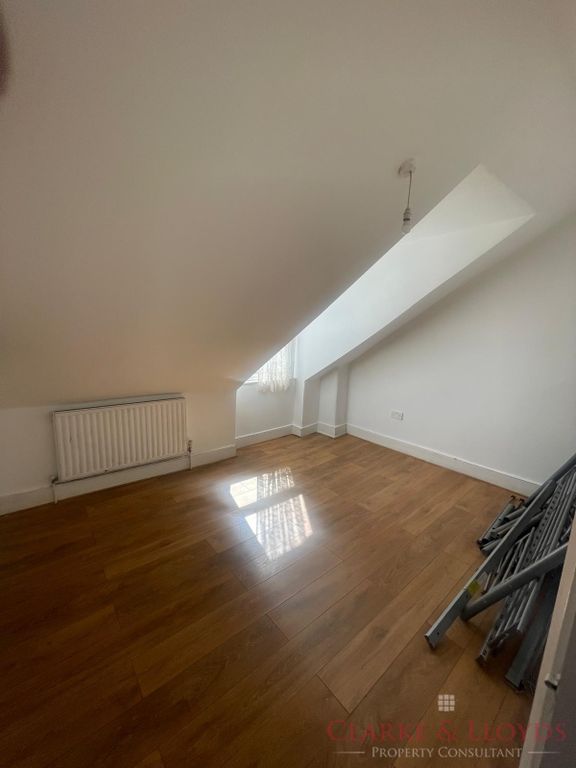Property photo 3 of 13 Gallery