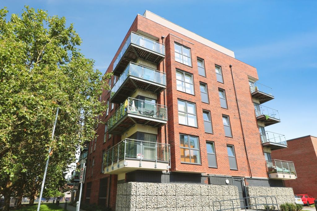 Property photo 1 of 12 Picture No. 02