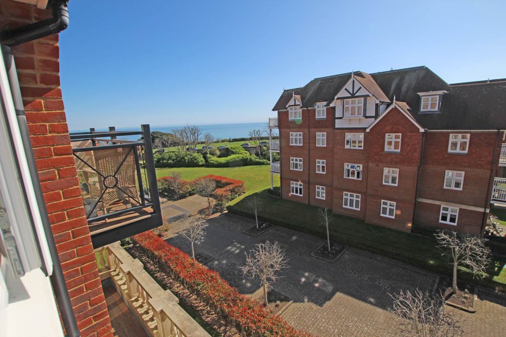 Additional image 9 of 2 bed flat for saleDarley Road, Eastbourne BN20