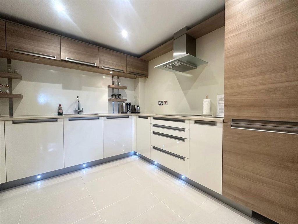 Property photo 2 of 9 K-8Rxqkvd0Mljqalbsfmcw