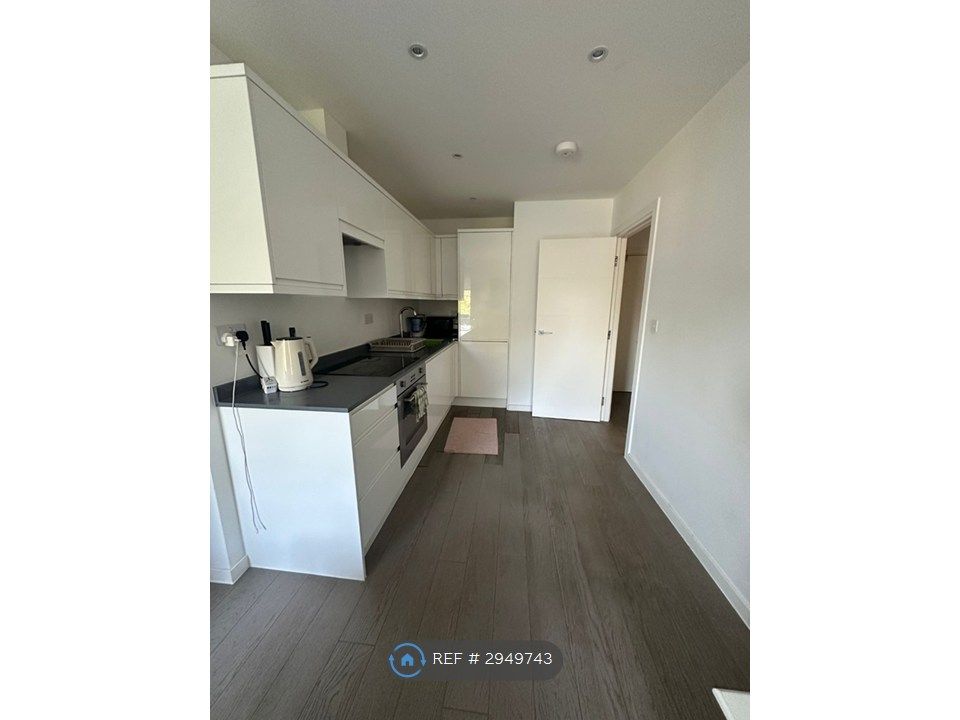 Property photo 2 of 5 Kitchen
