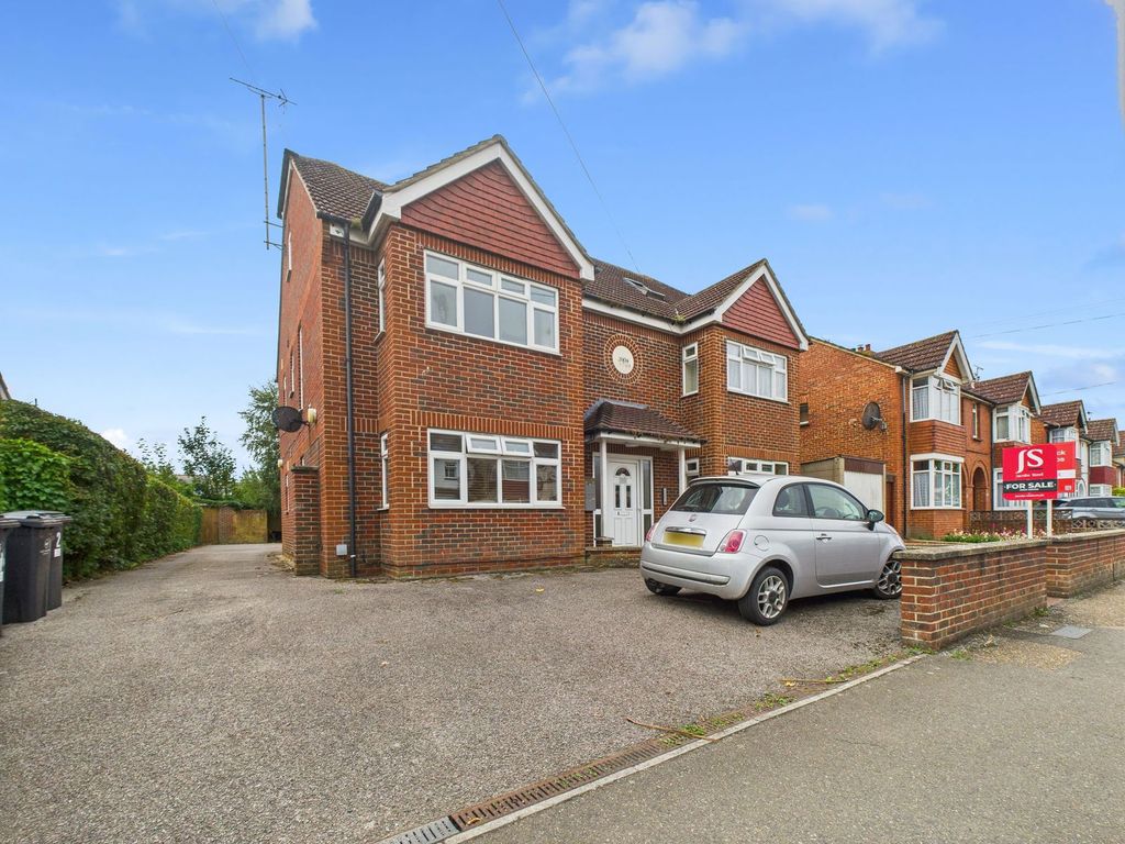 Property photo 1 of 8