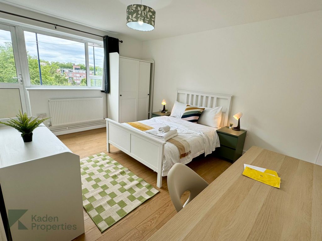 Property photo 1 of 42