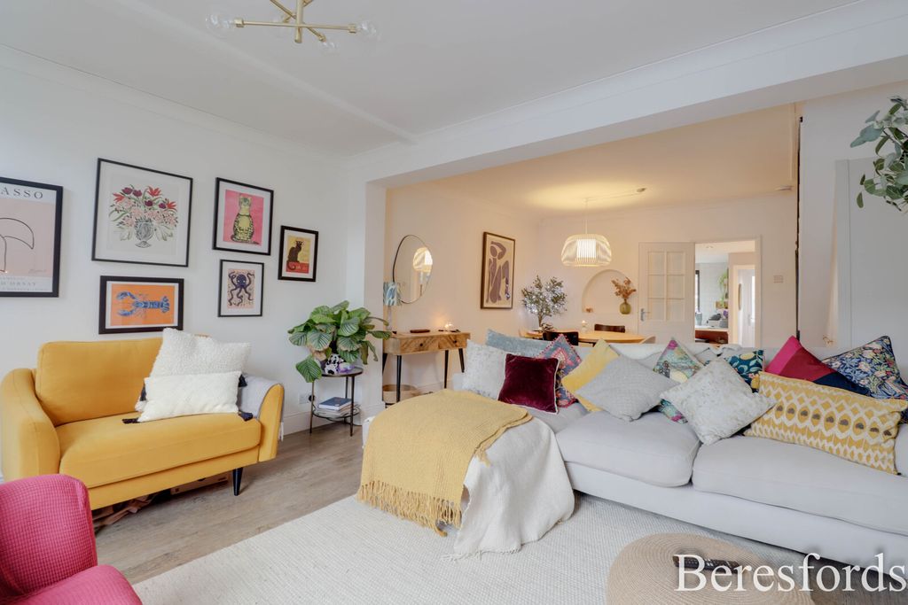 Property photo 3 of 15 Picture No. 32